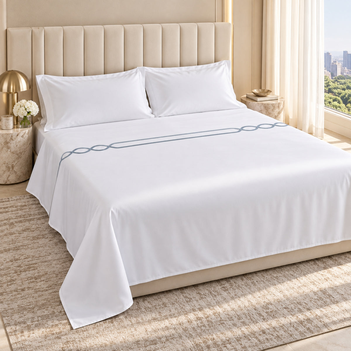 King Size 4-Piece White Bedding Set with Grey Border – 220 × 240 cm