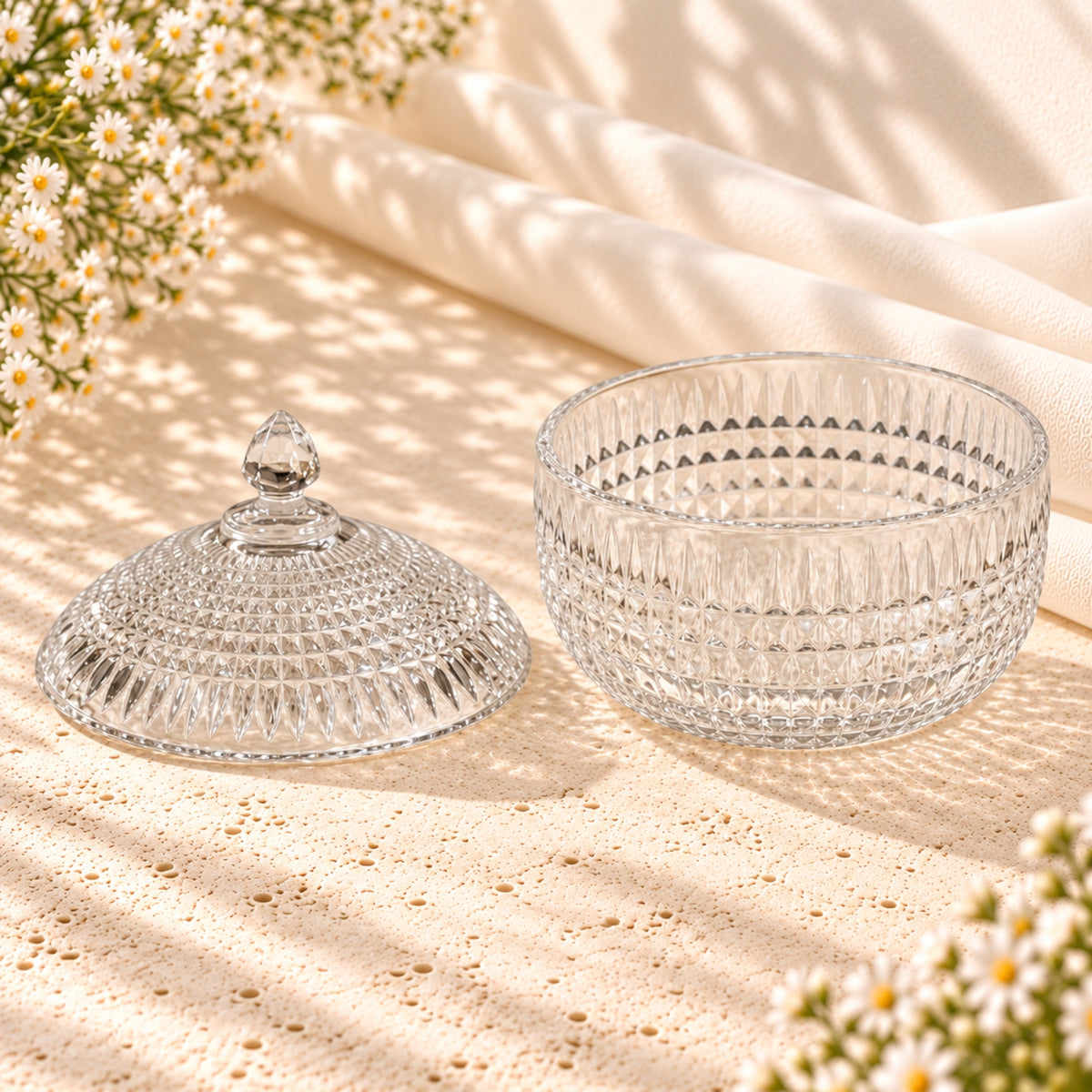 Clear Crystal Candy Bowl with Lid – Diamond-Cut Decorative Serving Bowl